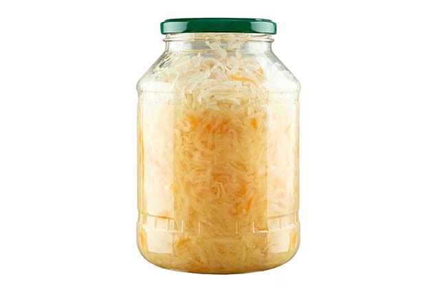 Chucrut Fermentado En Tarro De Cristal Transparente.