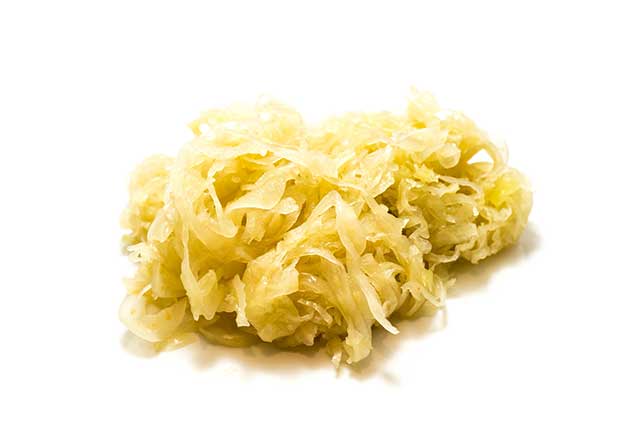 Montón de chucrut (repollo blanco fermentado).